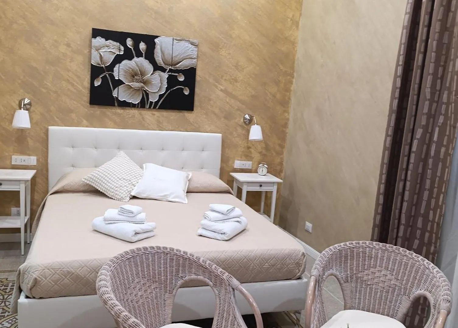 Anninedda Rooms Palermo Bed & Breakfast
