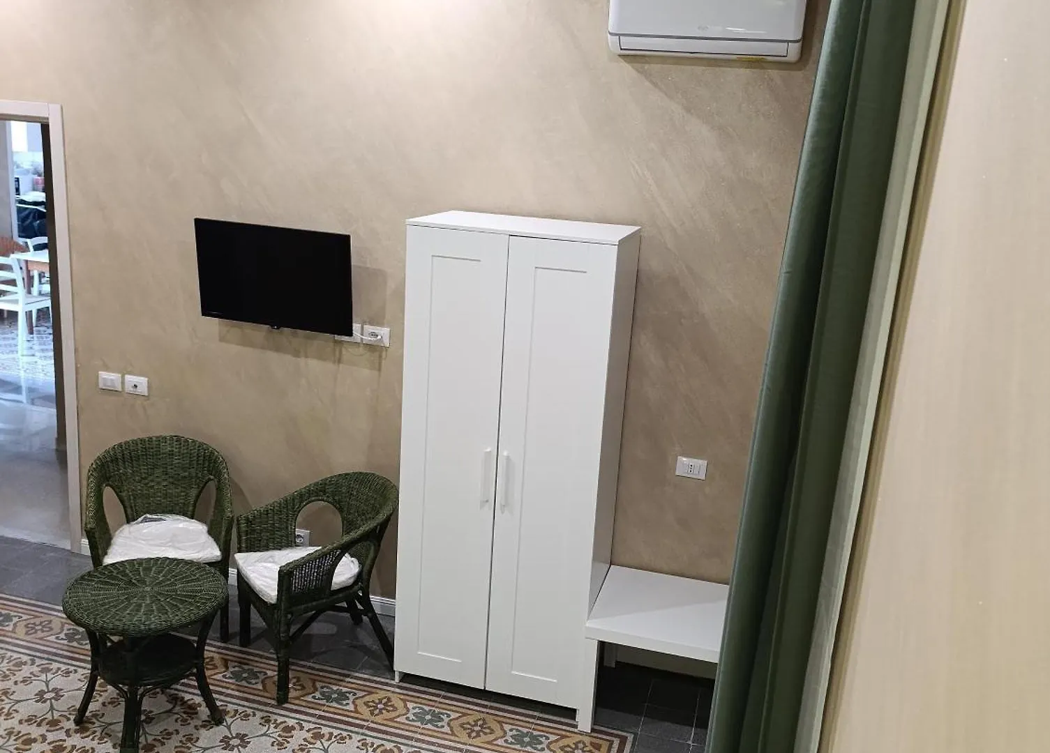 Anninedda Rooms Palermo Bed & Breakfast